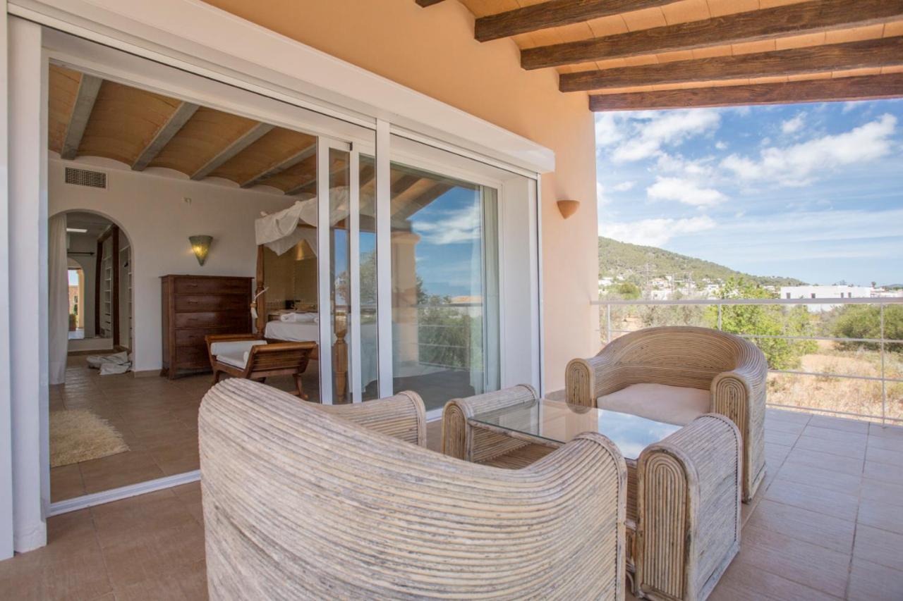 Villa Tom Is Near To Playa Den Bossa Sant Jordi de ses Salines Exteriér fotografie
